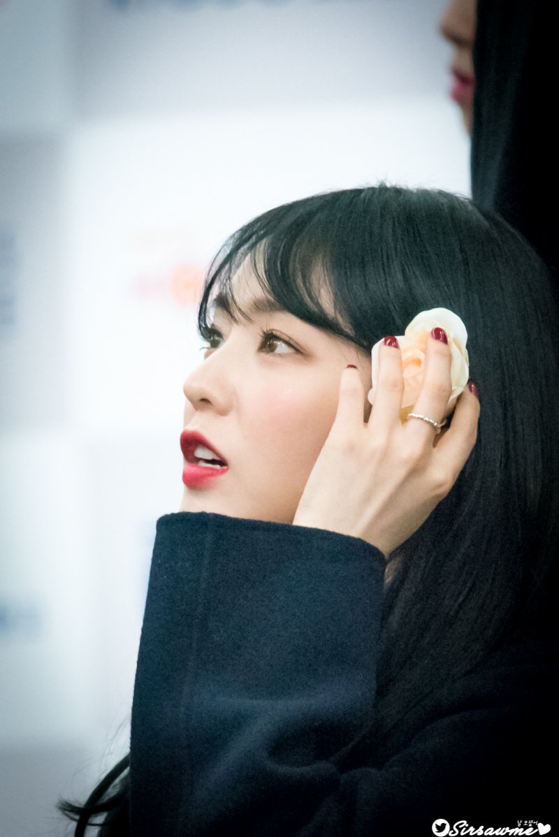 남녀아이돌 100명이 뽑은 제일 예쁜 여자 아이돌.jpgif | 인스티즈