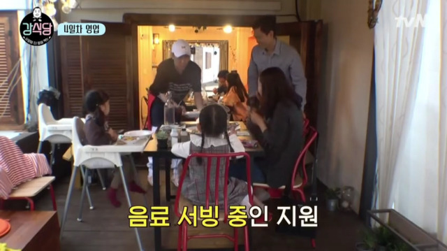 저 사람이 엄마가 좋아했던 사람이야.jpg | 인스티즈