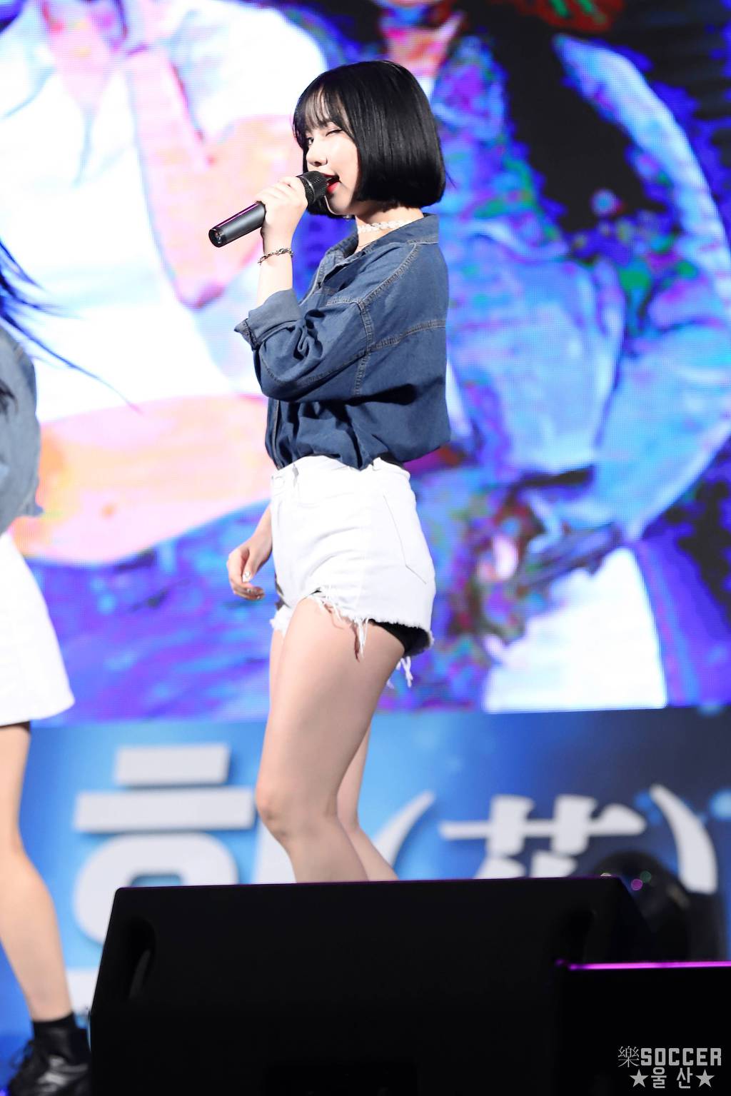 180920 울산대학교 연화제 걸그룹 여자친구 직찍.jpg | 인스티즈