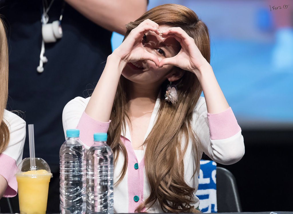 오늘이 생일인 트와이스 사나.jpgif (335장) | 인스티즈