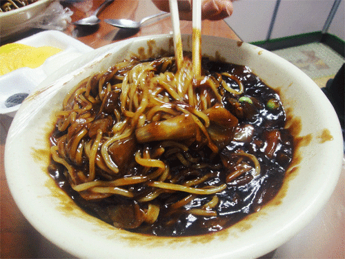 [고르기] 먹고싶은거 생길 때마다 공짜로 먹고 살 안찌기 VS 그냥 살기 | 인스티즈